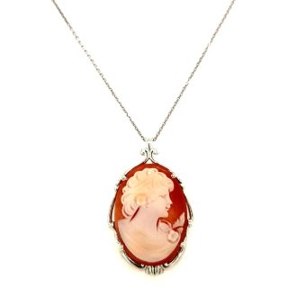 Victorian-Style Cameo Necklace in Sterling Silver