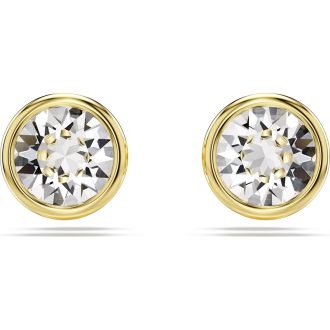 Elegant in their simplicity, these round cut, white stud earrings are delicately gold-plated and encapsulate a refined, timeless appeal. Created by SWAR, the Imber line is renown for making a statement of sophisticated glamour. Ideal for special occasions or elevating every-day wear, these earrings perfectly complement any outfit.