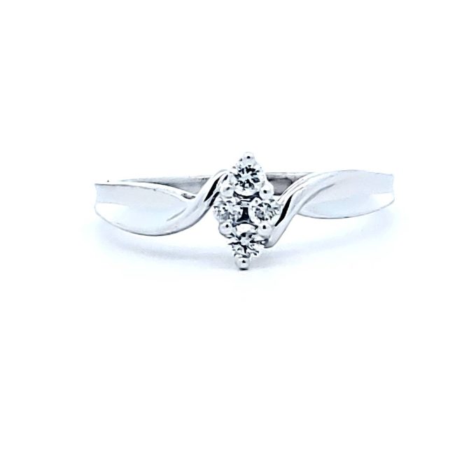 Pre-Owned Fashion Ring with .18ctw Round Diamonds in 10k White Gold