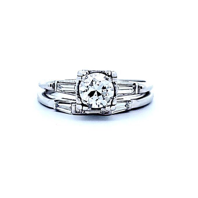 Pre-Owned 14K White Gold Bridal Set with .65ct Round Diamond and .40ctw Baguettes