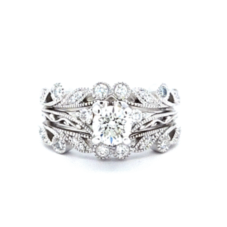 Pre-Owned 14k White Gold Miligrain Bridal Set with .82ctw Diamonds