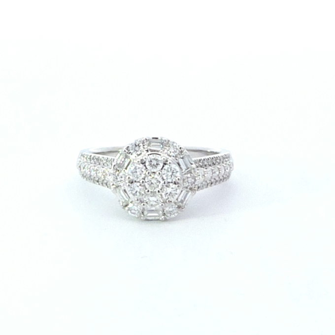 Pre-Owned 10K White Gold Cluster Halo Engagement Ring with 1CTW Diamonds