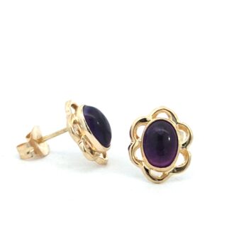 Pre-Owned 14K Yellow Gold Scalloped Frame Stud Earrings with Oval Amethyst